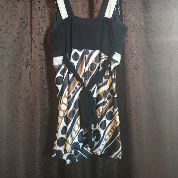 Shirt - Picture 3 of 4